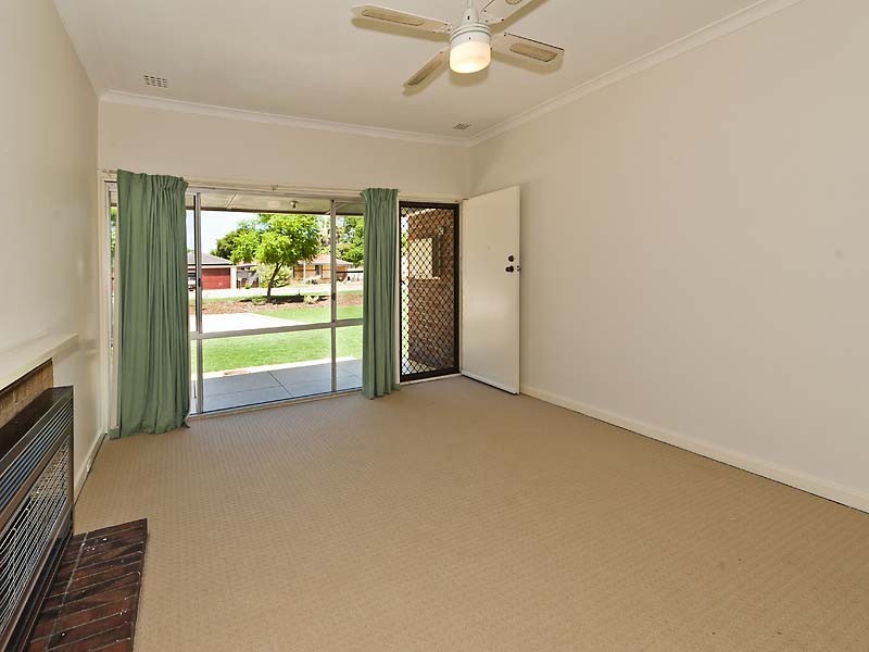 15 Bowkett Street, Redcliffe WA 6104