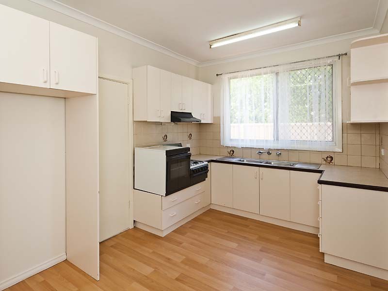 15 Bowkett Street, Redcliffe WA 6104