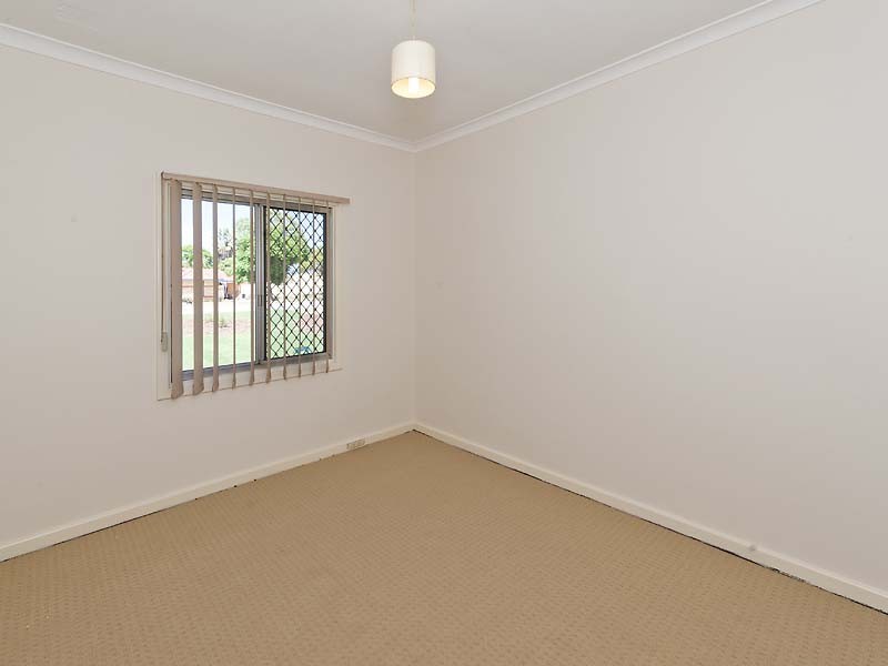 15 Bowkett Street, Redcliffe WA 6104