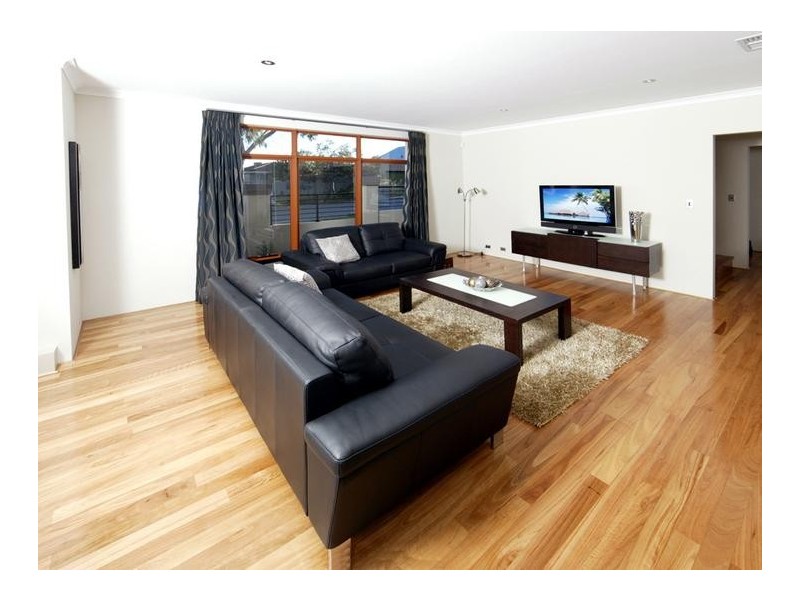 6 Tennyson Street, Leederville WA 6007