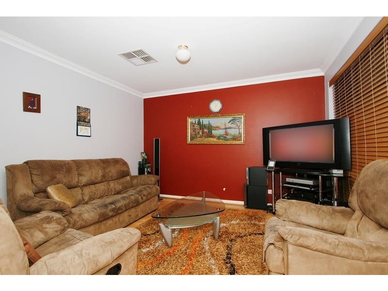 2/117 Woodrow Avenue, Dianella WA 6059