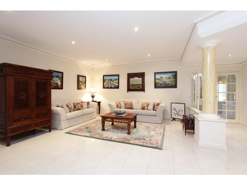 45 Meadowbrook Blvd, Dianella WA 6059