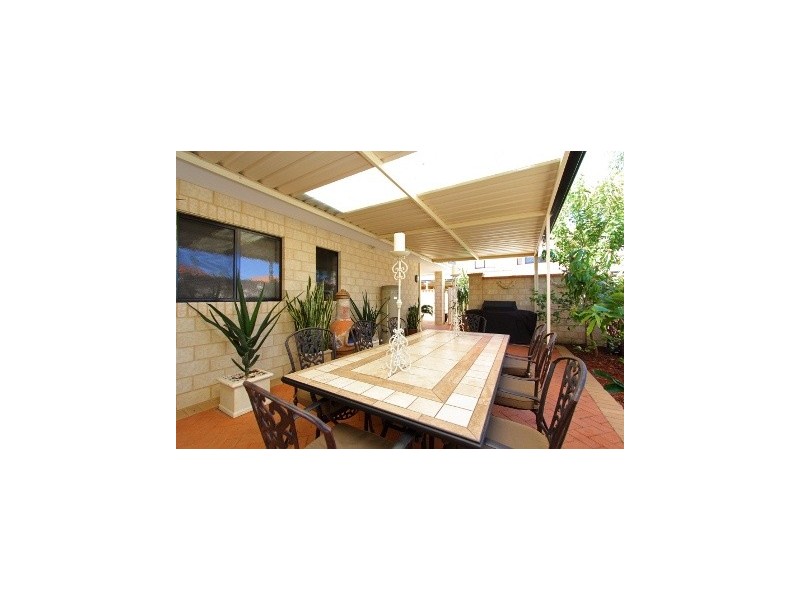 45 Meadowbrook Blvd, Dianella WA 6059