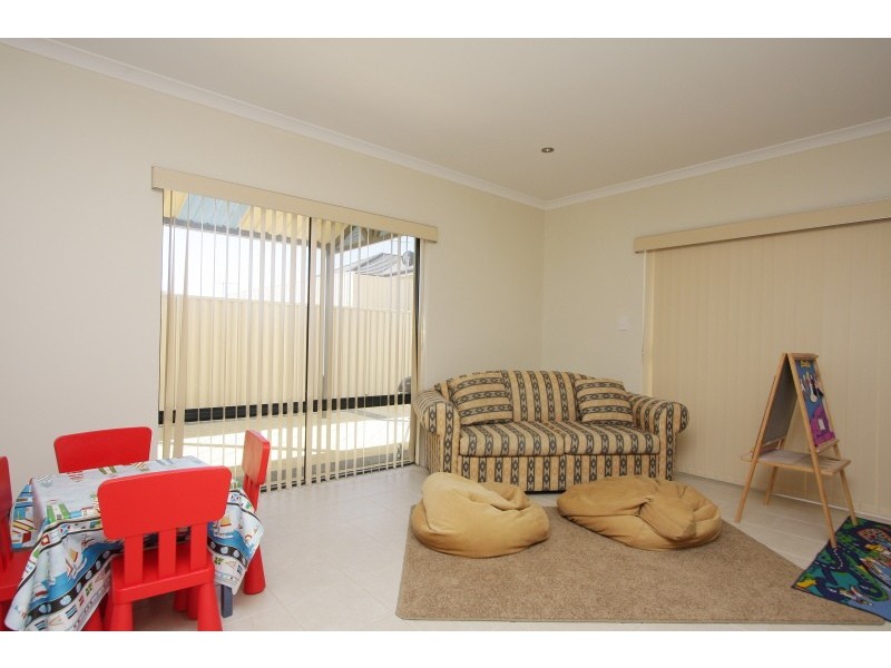 6 Bencubbin Crescent, Dianella WA 6059