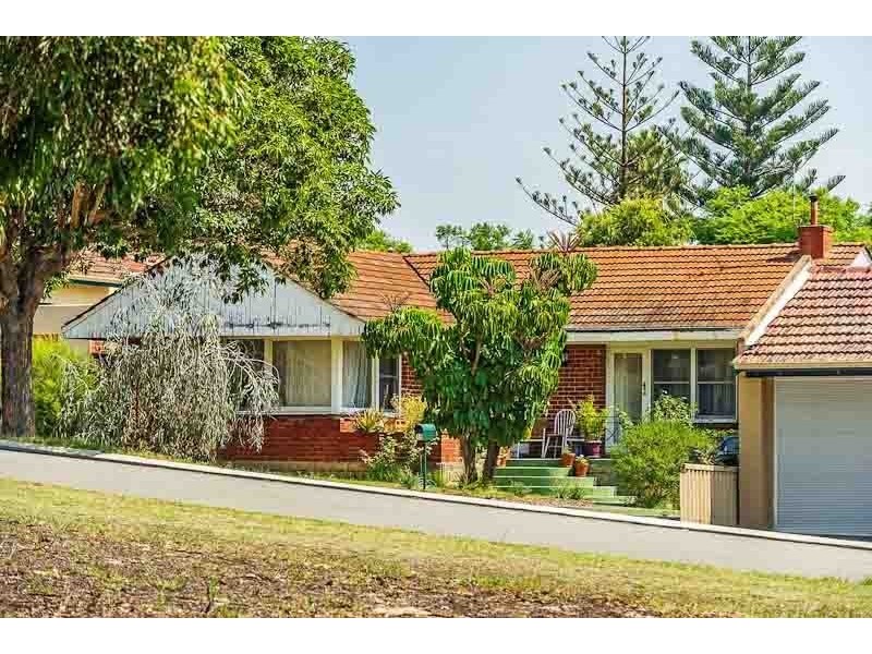 15 Carnarvon Crescent, Coolbinia WA 6050