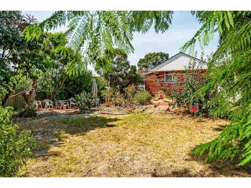 15 Carnarvon Crescent, Coolbinia WA 6050