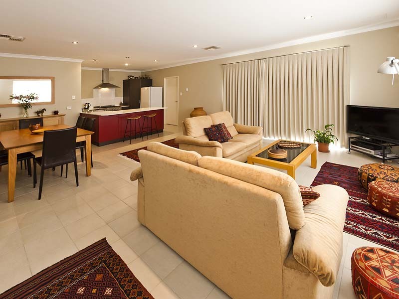 4/179 Keymer Street, Belmont WA 6104