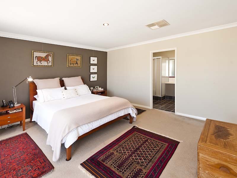 4/179 Keymer Street, Belmont WA 6104
