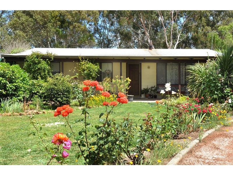 18 Buckle Street, Allanson WA 6225