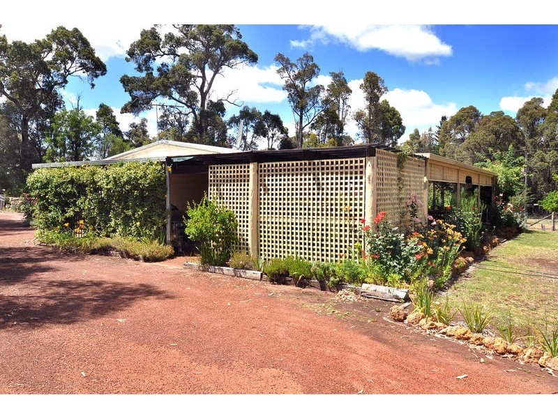 18 Buckle Street, Allanson WA 6225