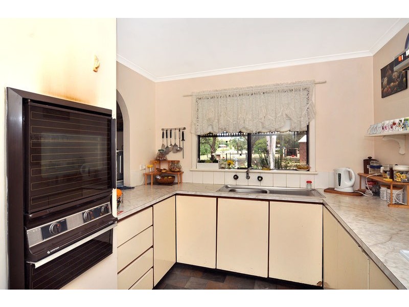 18 Buckle Street, Allanson WA 6225