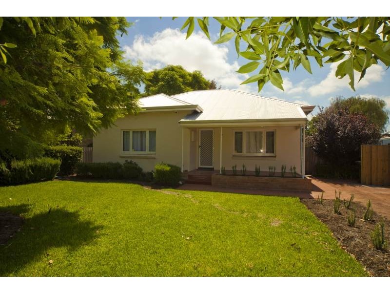 2 Hobart Street, Bayswater WA 6053