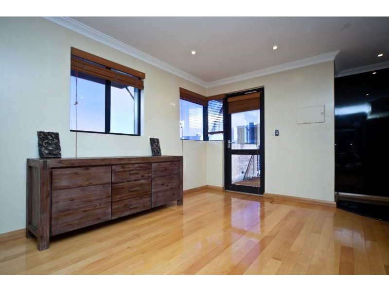 35/120 Lake Street, Perth WA 6000