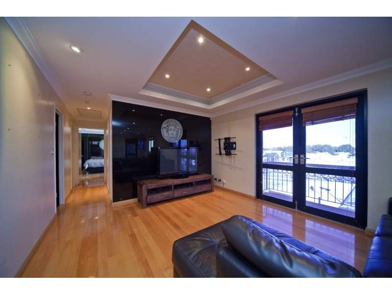 35/120 Lake Street, Perth WA 6000