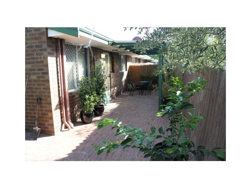 8/21 Caledonian Ave, Maylands WA 6051