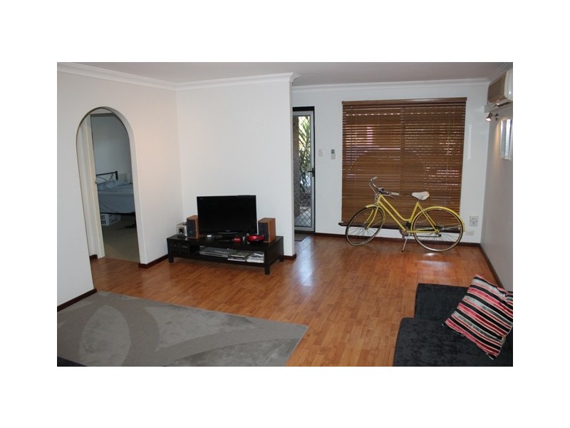 8/21 Caledonian Ave, Maylands WA 6051