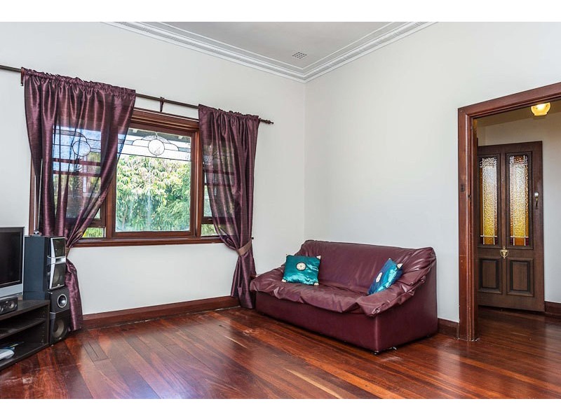 5 Percy Road, Bayswater WA 6053