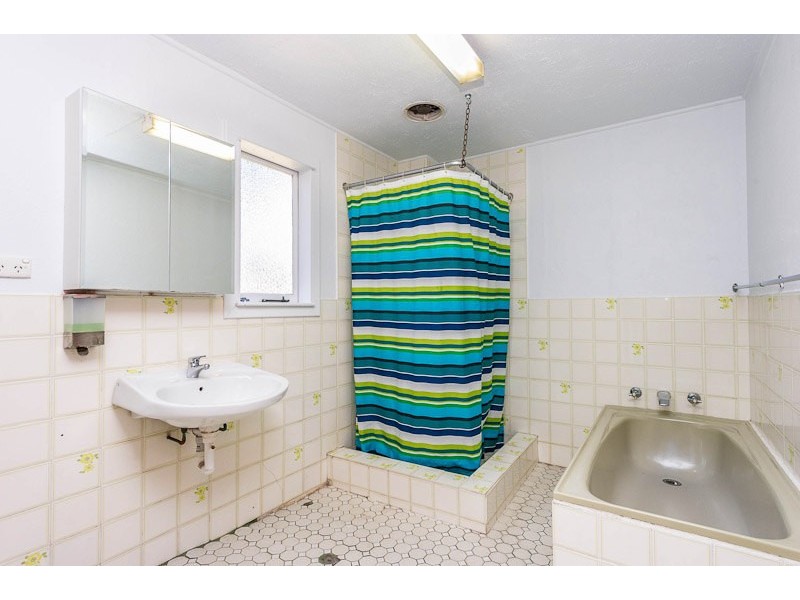 5 Percy Road, Bayswater WA 6053