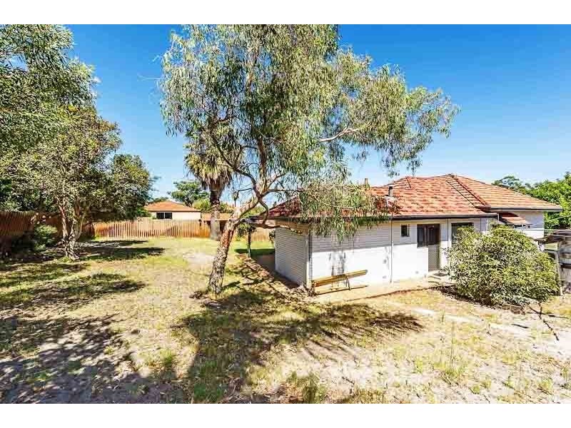 5 Percy Road, Bayswater WA 6053