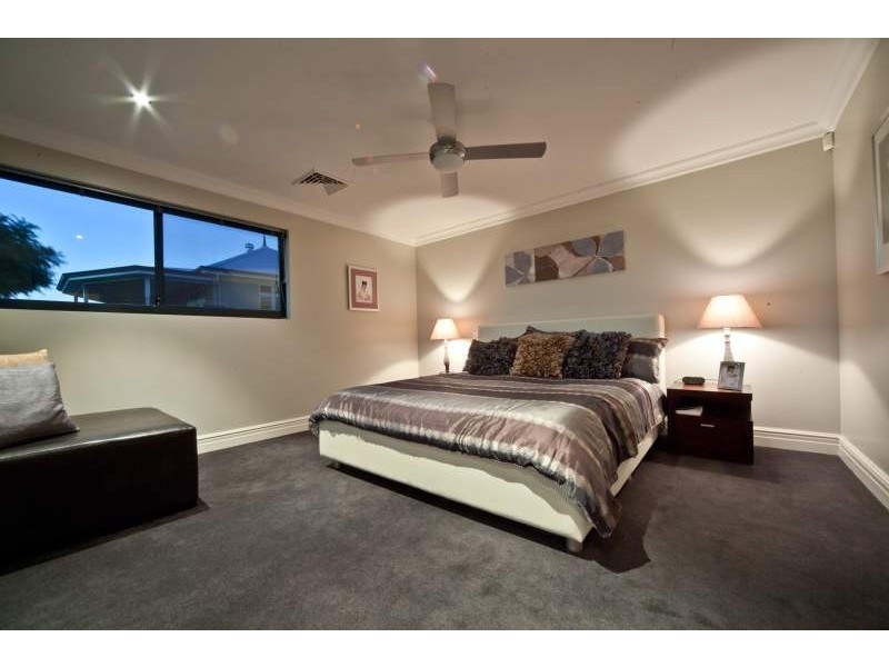 13 Mount Prospect Crescent, Maylands WA 6051