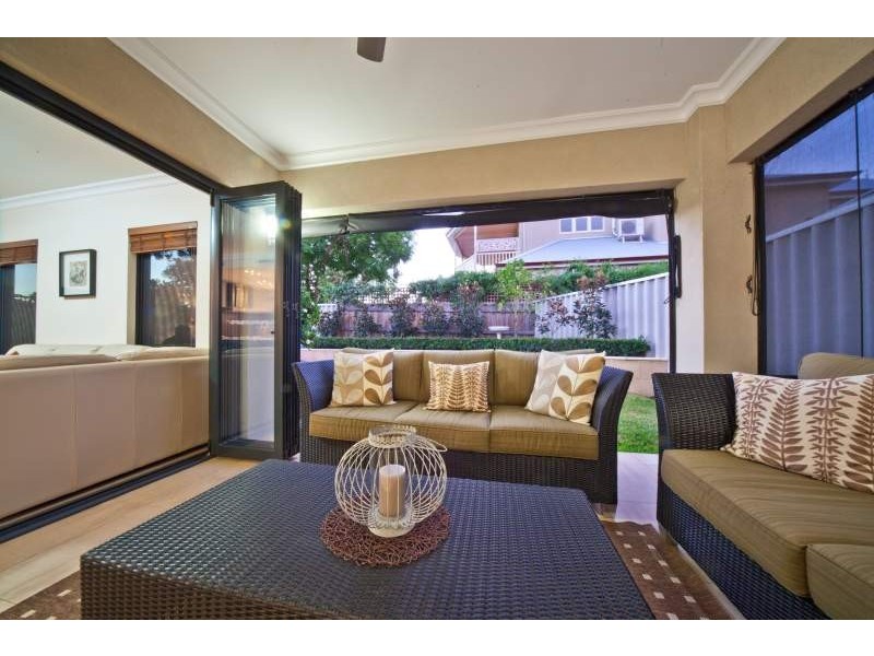 13 Mount Prospect Crescent, Maylands WA 6051