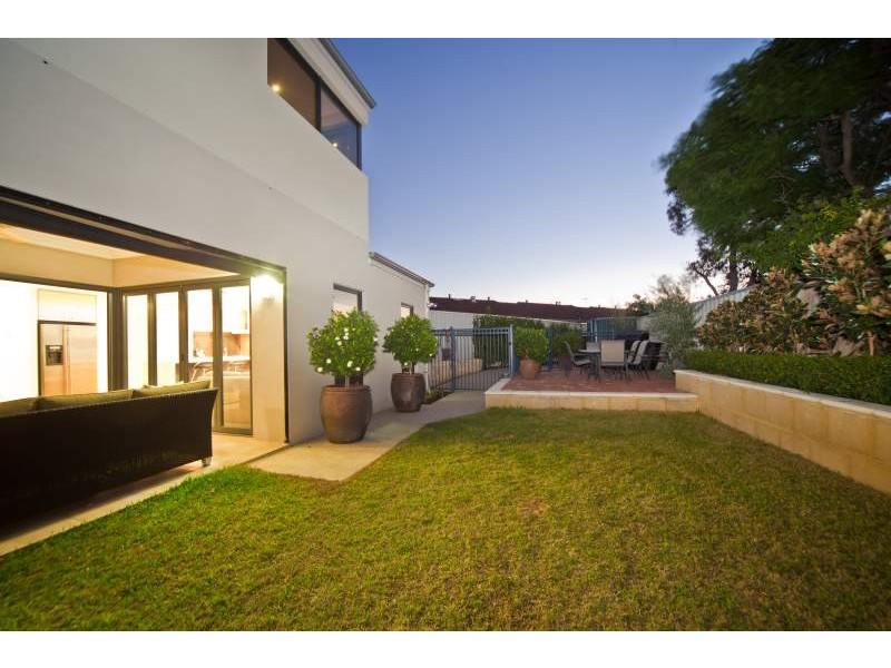 13 Mount Prospect Crescent, Maylands WA 6051