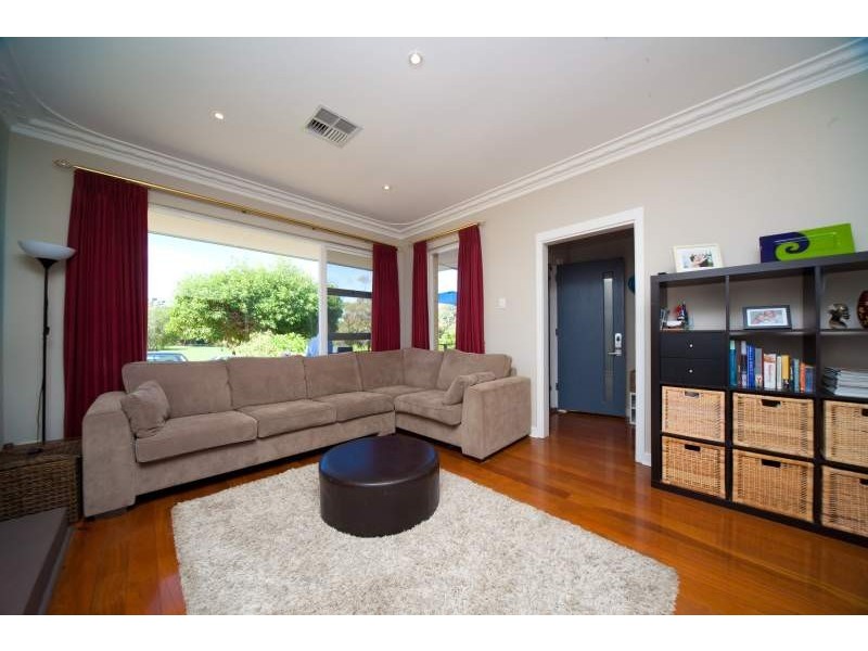 21A Hillside Crescent, Maylands WA 6051