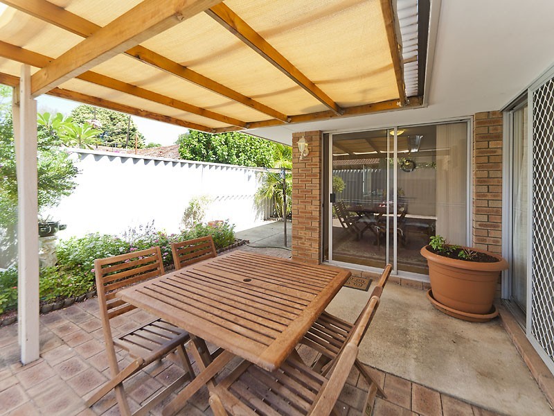 2/88 Woodrow Avenue, Yokine WA 6060