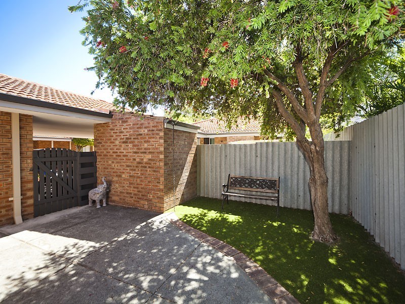 2/88 Woodrow Avenue, Yokine WA 6060