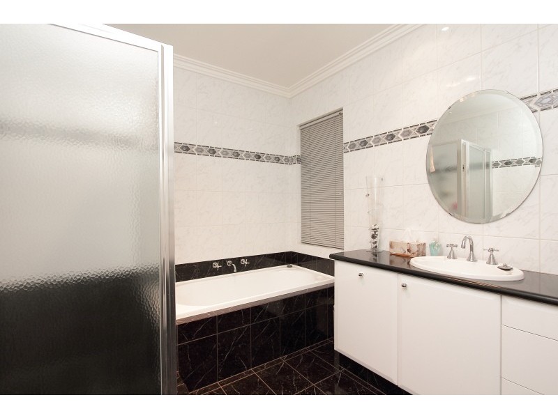 9 Huron Lane, Dianella WA 6059