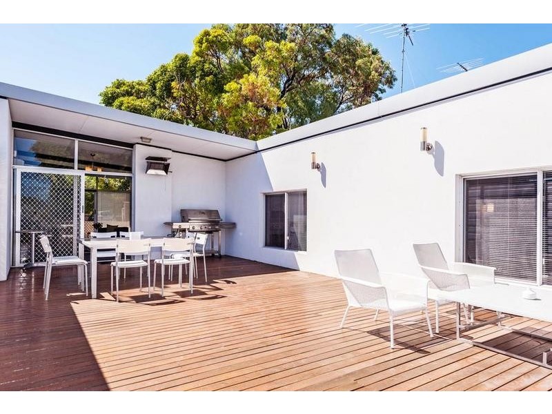7 Meenaar Crescent, Coolbinia WA 6050