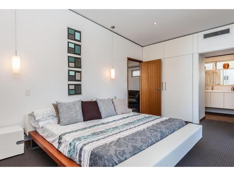 7 Meenaar Crescent, Coolbinia WA 6050
