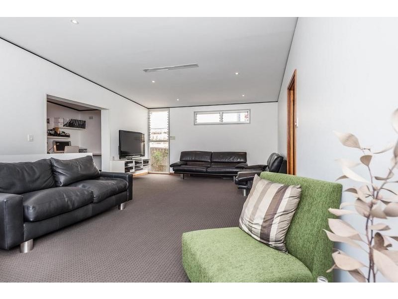 7 Meenaar Crescent, Coolbinia WA 6050