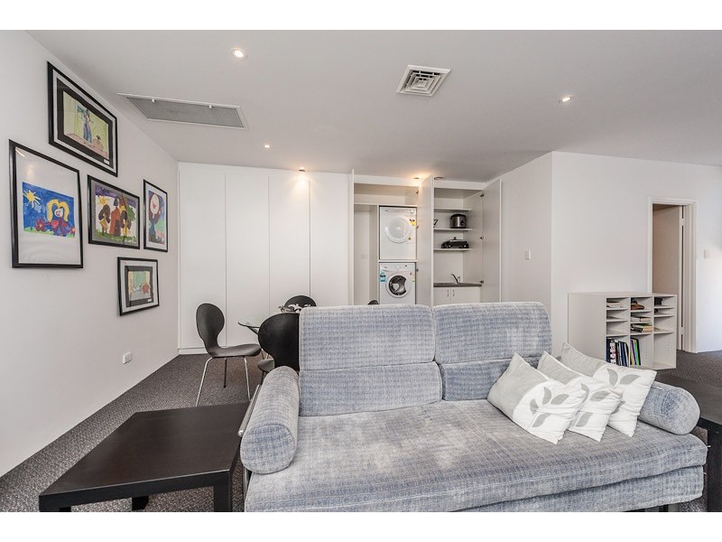 7 Meenaar Crescent, Coolbinia WA 6050