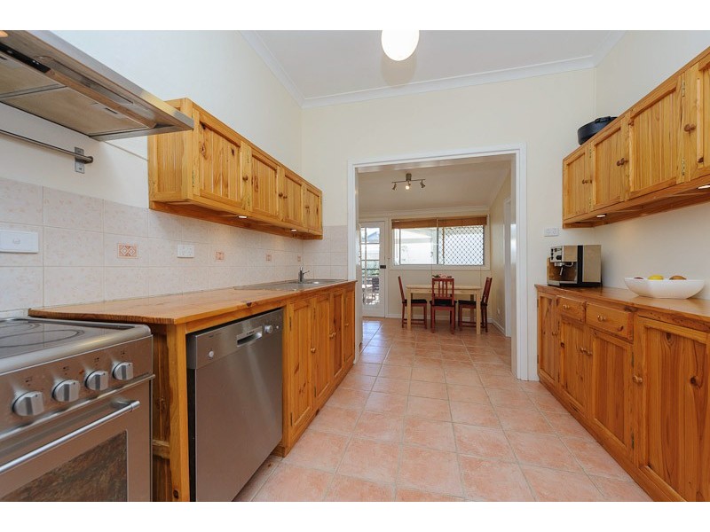 48 Shaftesbury Avenue, Bayswater WA 6053