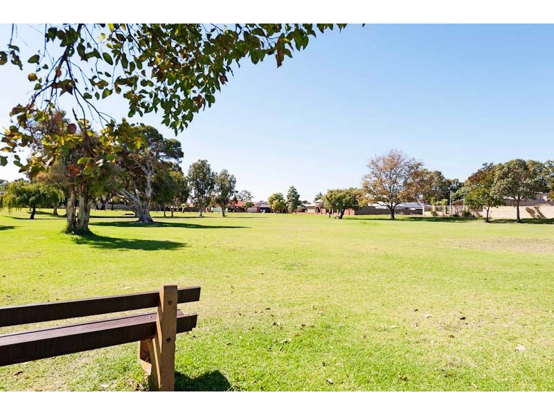 48 Shaftesbury Avenue, Bayswater WA 6053