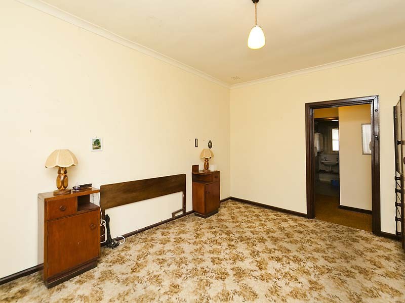 4 Kirke Street, Eden Hill WA 6054