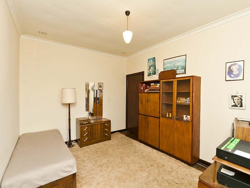 4 Kirke Street, Eden Hill WA 6054