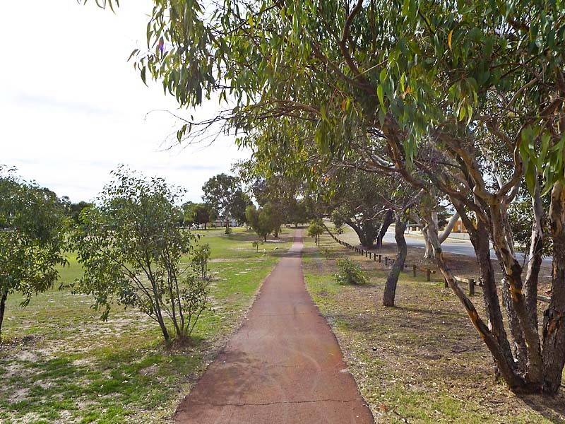 4 Kirke Street, Eden Hill WA 6054