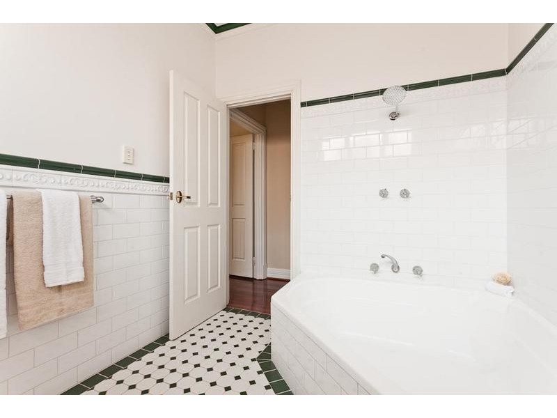 94 Wood Street, Inglewood WA 6052