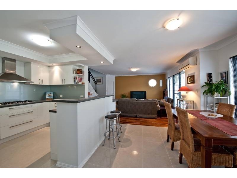 1/74 Central Avenue, Maylands WA 6051