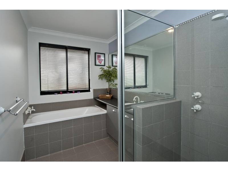 1/74 Central Avenue, Maylands WA 6051