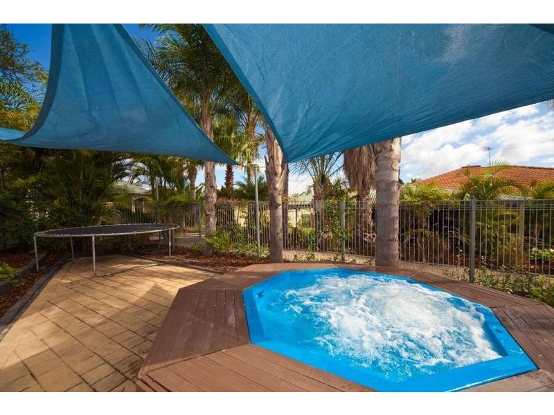 14 Coola Place, High Wycombe WA 6057