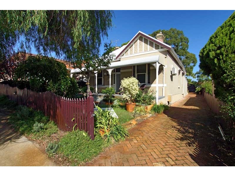 137 Seventh Avenue, Inglewood WA 6052