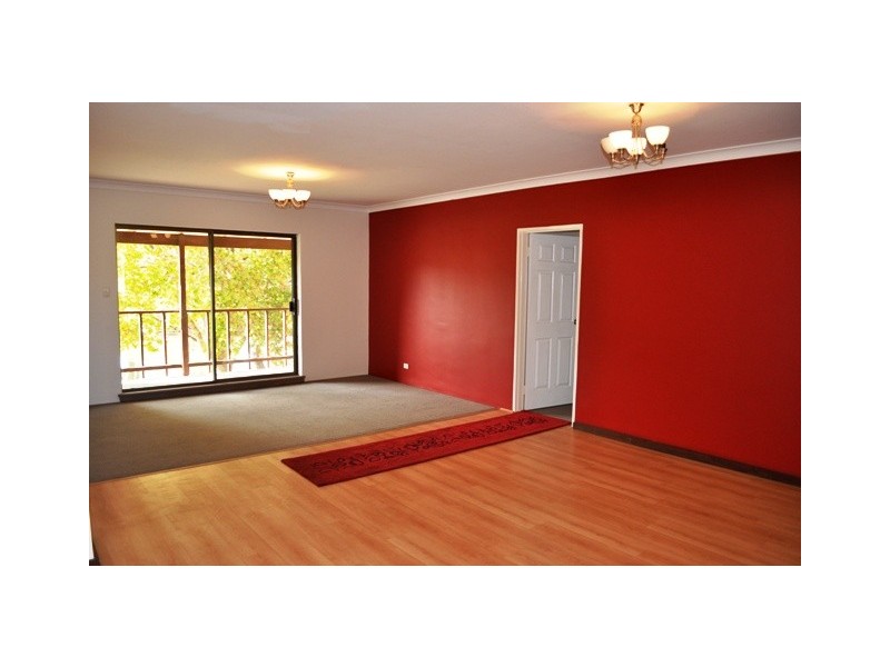 42/46 Pollard Street, Glendalough WA 6016