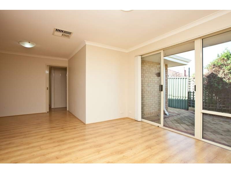 2/24 Salisbury Street, St James WA 6102