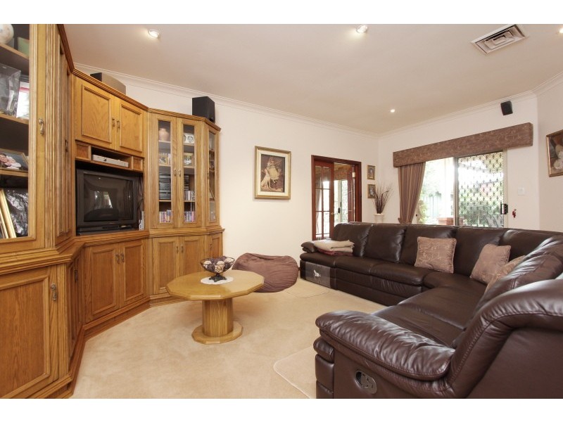 9 Arcadia Place, Dianella WA 6059