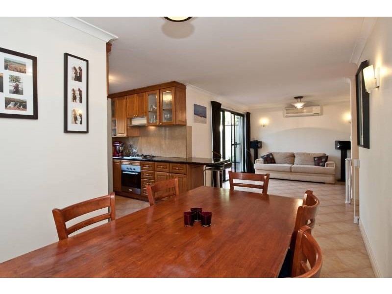 1/105 Seventh Avenue, Maylands WA 6051