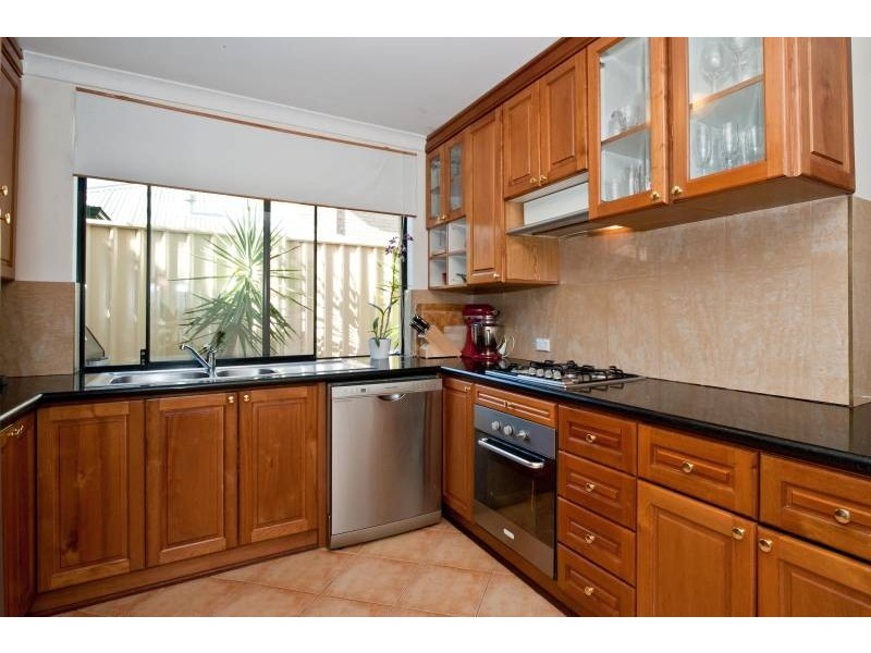 1/105 Seventh Avenue, Maylands WA 6051