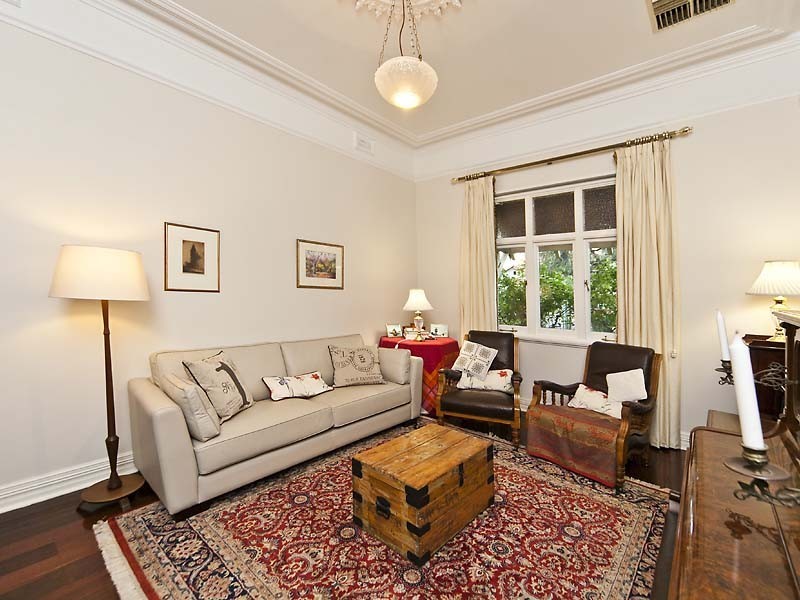 155 Sixth Avenue, Inglewood WA 6052